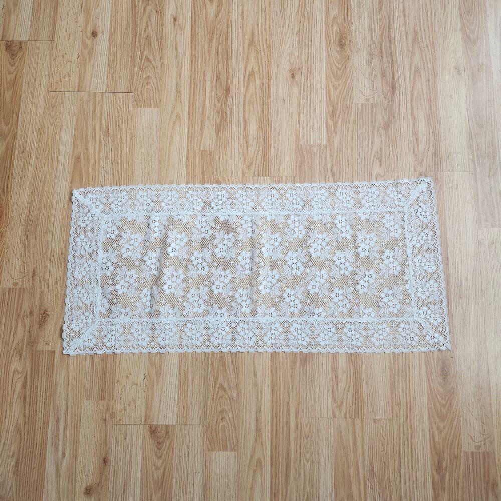 Ivory Lace Table Runner 32x15 Floral Doily Dresser Scarf Cottage Shabby Chic